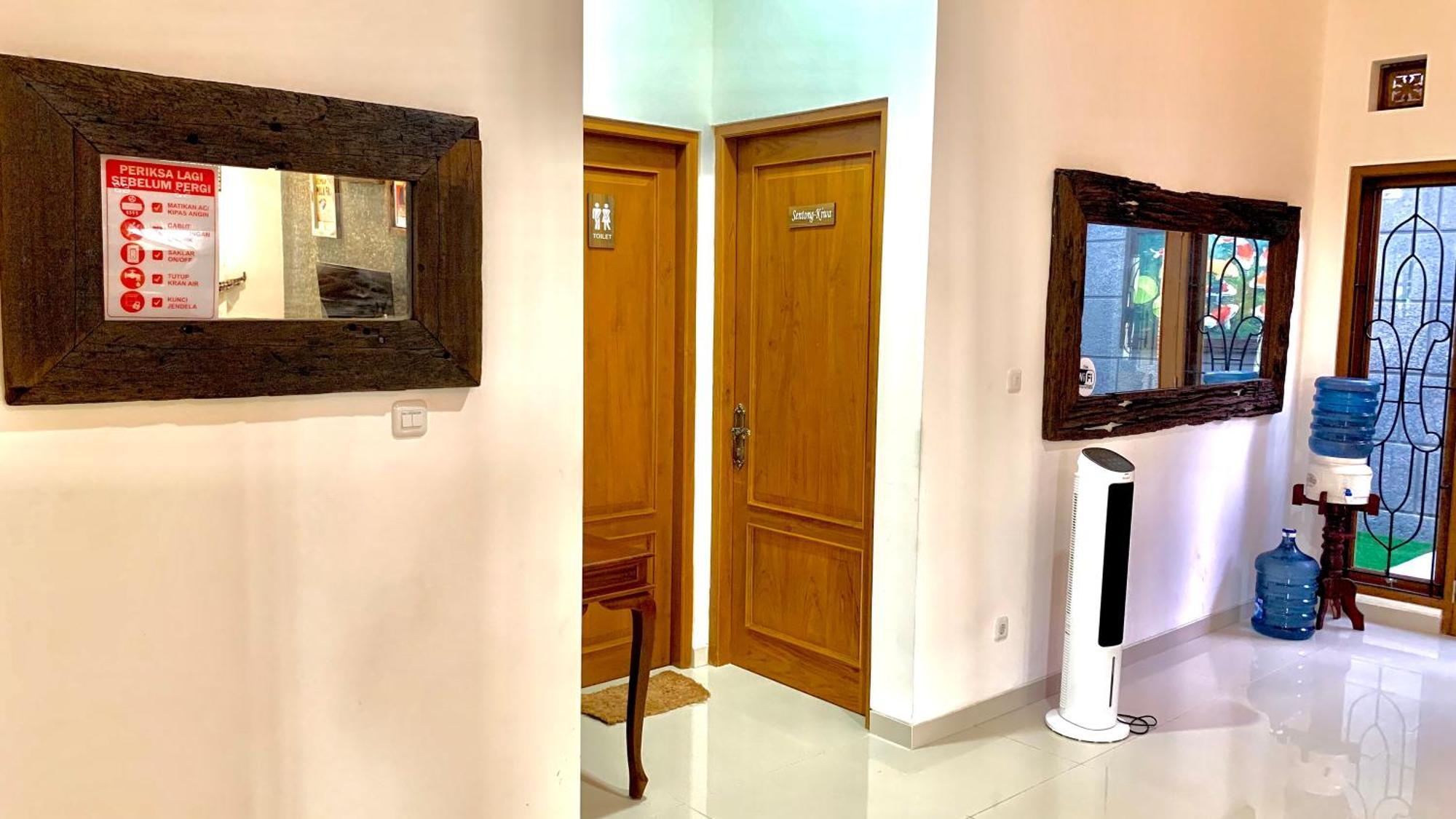 Omah Tabon Jogja - Close To Malioboro Γιογκιακάρτα Εξωτερικό φωτογραφία